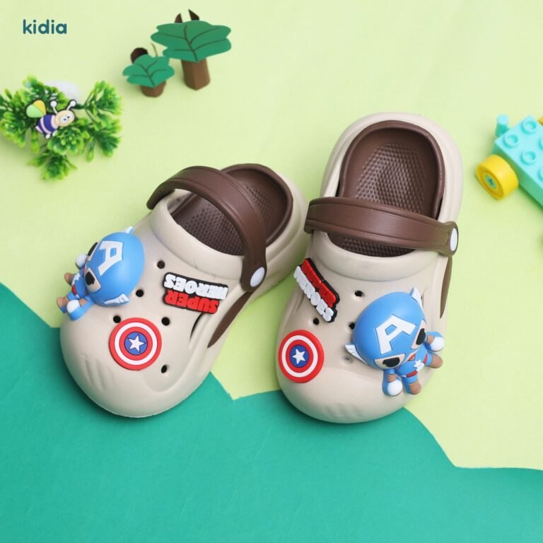 Crocs- beige- superhero