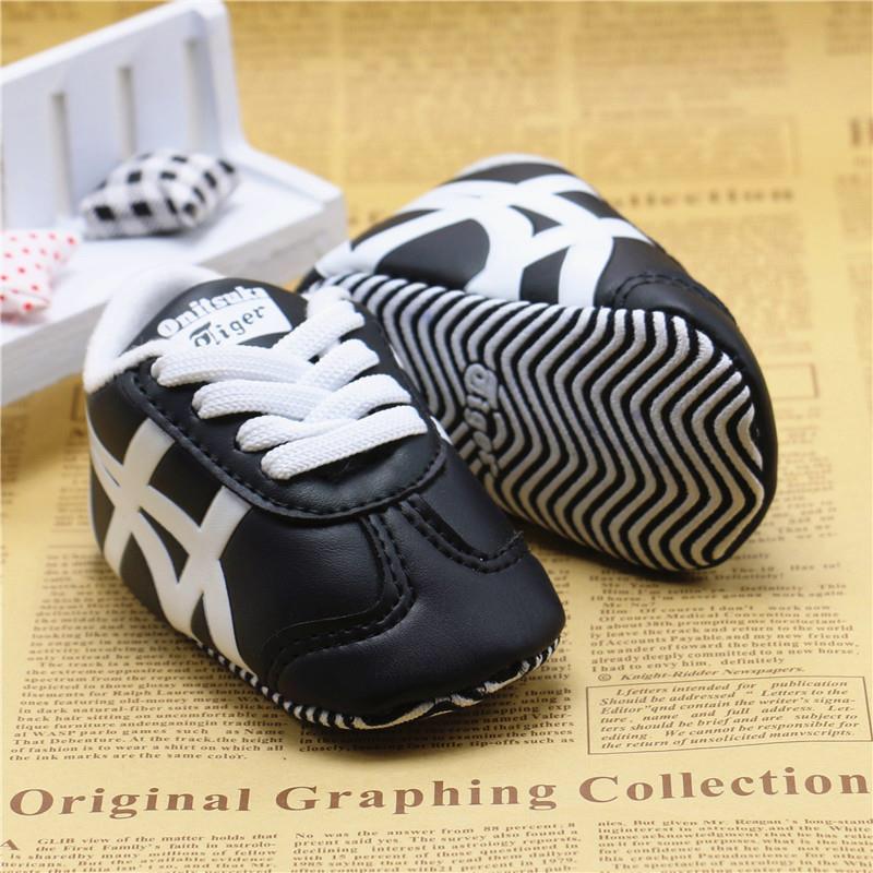 Shoes tiger black